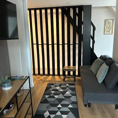 Ferienwohnung Le Repos De La Meuse Givet Exterior foto