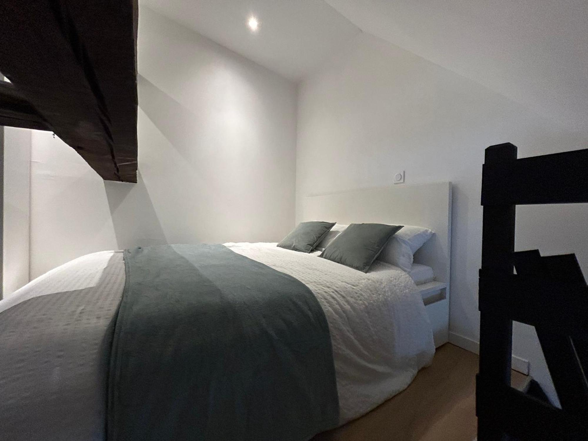 Le Repos De La Meuse Apartment *